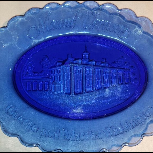 Vintage Avon Mount Vernon Cobalt Blue Plate and Soaps - Picture 6 of 9